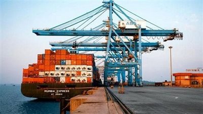 ننشر حركة موانئ البحر الأحمر.. وصول 6500 طن بوتاجاز للسويس.. 