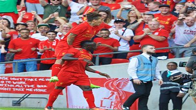 بالفيديو.. ليفربول يتقدم على برشلونة بهدف في الشوط الأول