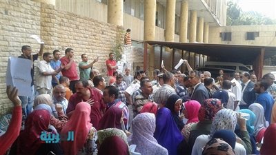 لليوم الرابع.. موظفو 