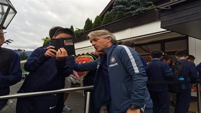 فرانك دي بوير يقترب من خلافة 