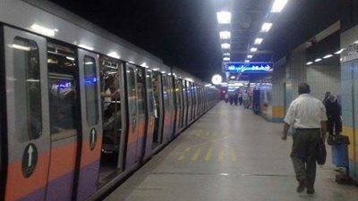 عودة حركة القطارات بالخط الثاني للمترو بعد توقفها بسبب عطل