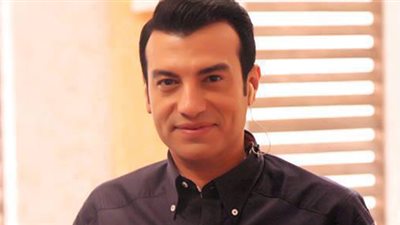 بالفيديو.. إيهاب توفيق ضيف 