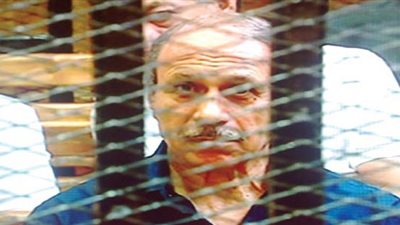 بالتفاصيل.. محامي يتهم مساعد العادلي بالتزوير في 