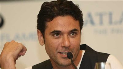 أحمد عز ينشر صورته أثناء كواليس 