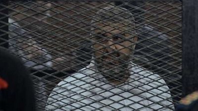 وصول بديع والشاطر والعريان للمحكمة في 