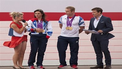 بالصور.. مذيعة 