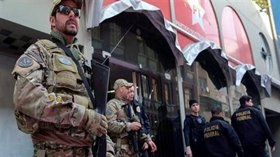 وزير يتعرض لـ