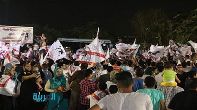 احتفالات جماهير الزمالك بالكأس داخل النادي