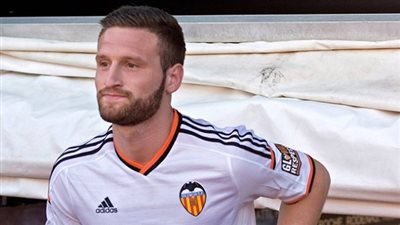 أرسنال يقترب من حسم تعاقده مع مدافع فالنسيا