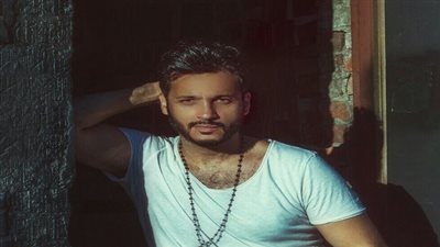 إيساف ضيف برنامج 