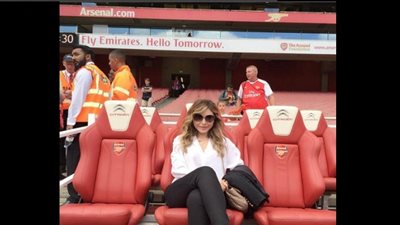 بالفيديو والصور.. يارا تدعم محمد النني في الدوري الإنجليزي