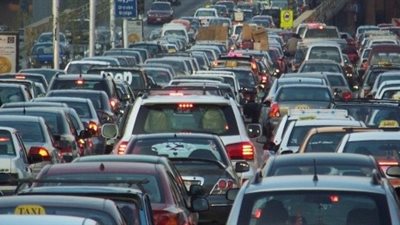 تكدس مروري بشوارع القاهرة والجيزة 