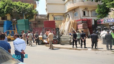 قوات الجيش تؤمن حملة إزالة مكبرة ببولاق الدكرور 