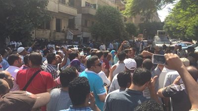 رفعت حسين: لا بديل عن الوقفات الاحتجاجية لرفض 