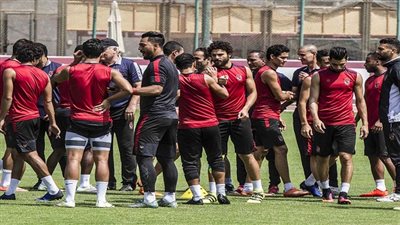 مجلس إدارة الأهلي يقرر إيقاف تدريبات الفريق الأول لأجل غير مسمى