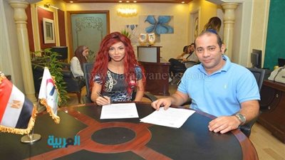 بالصور.. دوللي شاهين تهجر 