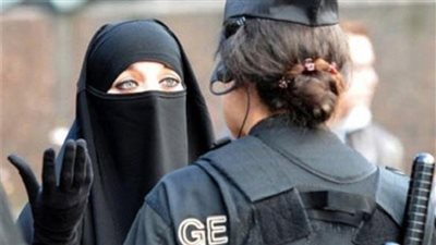 سياسيون يدعون لحظر النقاب في النمسا