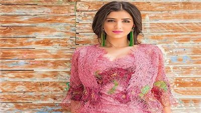 بالصور.. مي عمر تخطف الأنظار في أحدث جلسة تصوير 