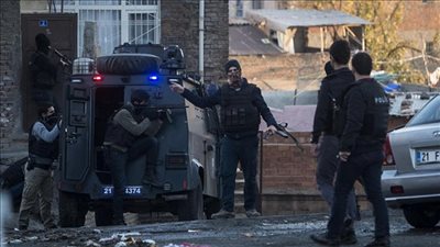 إصابة ثلاثة جنود بعملية عسكرية ضد 