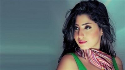 بالفيديو.. أيتن عامر تستكمل تصوير 