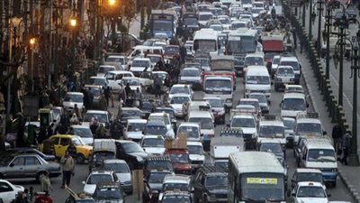 كثافات مرورية عالية بشوارع القاهرة والجيزة