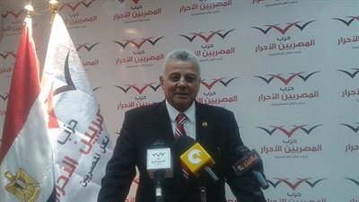 برلماني: ديمقراطية البرلمان وراء تأخر 