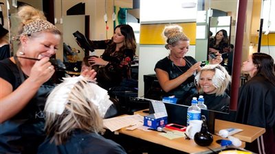 دبي تحذر الصالونات النسائية وبيوت التجميل من بيع 