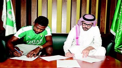 الأهلي السعودي يجدد عقد الخطيب لمدة 4 سنوات