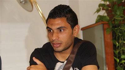 لاعب الأهلي السابق يشارك في تدريبات طلائع الجيش