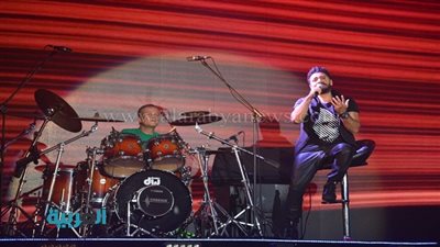 تامر حسني مع نجوم ستار أكاديمي على المسرح الروماني بالساحل 