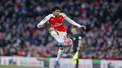 بالصور.. جمهور أرسنال يثور على 