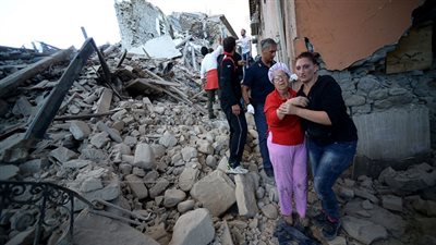 ارتفاع حصيلة قتلى الزلزال في إيطاليا إلى 278 شخصًا