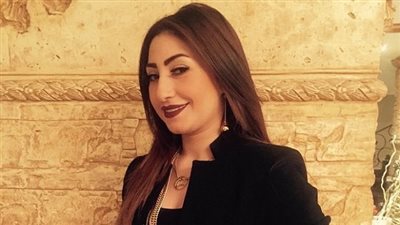 بوسي تحتفل بتخطي متابعيها نصف مليون على 