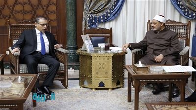 سفير مصر لدى لبنان يشيد بزيارة شيخ الأزهر للشيشان