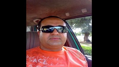 وفاة والدة السيناريست فتحي الجندي بعد صراع مع المرض