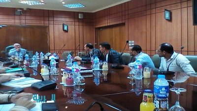 بالصور.. محافظ بورسعيد يلتقي مجلس إدارة مركز شباب قرية الرضوان