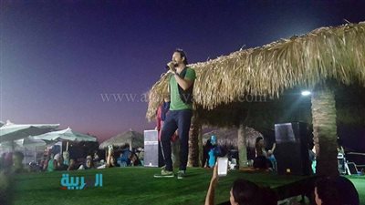 بالصور.. المطرب نبيل يتألق في حفل 