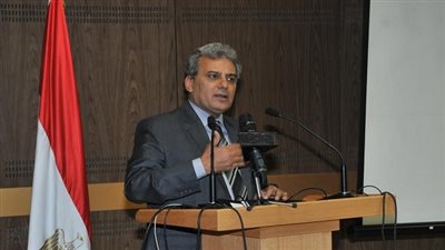 تعاون بين جامعة القاهرة ووزارة الهجرة حول ملفات المصريين بالخارج