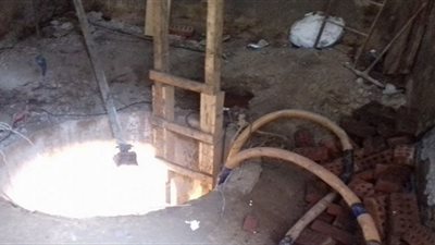 ضبط 3 أثناء تنقيبهم عن الآثار في الجمالية