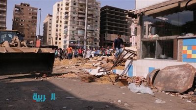 بالصور.. غلق 7 مقاهِ مخالفة بحي مصر الجديدة 