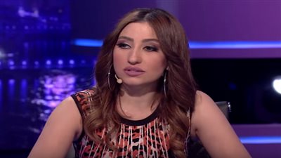 بوسي توجه الشكر إلى صديقتها