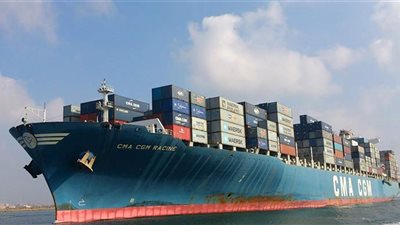 ميناء الزيتيات يستقبل 6400 طن بوتاجاز اليوم