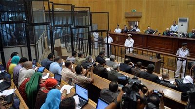 الدفاع يطالب بإعادة سماع الشهود في أحداث 