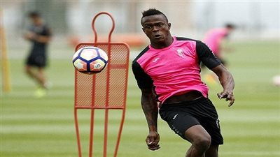 غرناطة يقترب من فسخ تعاقد 