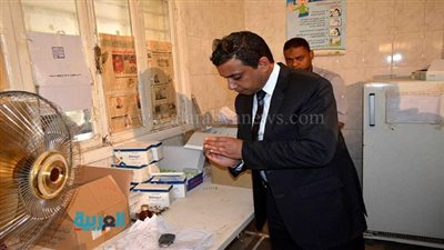 بالصور.. الرقابة الإدارية تفتش على المؤسسات الخدمية بالأقصر