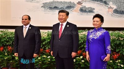الرئيس الصيني وحرمه يستقبلان السيسي على مأدبة العشاء