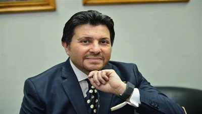 هاني شاكر ينفي اتفاقه على حفل ثاني أيام العيد