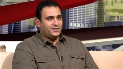 أكرم حسني يروج لفيلم 