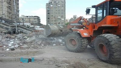 بالصور.. حملة مكبرة لرفع الإشغالات بناهيا لليوم الثاني