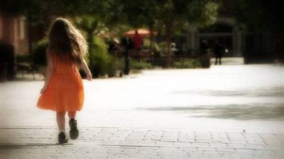 إعادة طفلة تائهة لأسرتها بمحطة مترو 